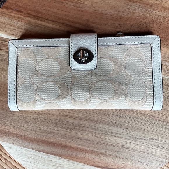 Coach Handbags - Coach, long wallet, vintage, elegant, leather trimed ,C logo, vanilla beige 👌